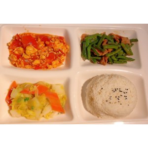 西红柿炒蛋套餐饭